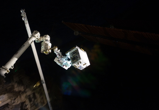 STS135-E-07530
