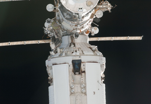 STS135-E-06919