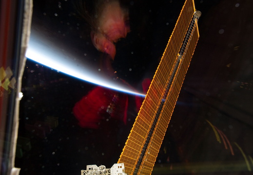 STS135-E-07909