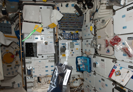 STS135-E-08138