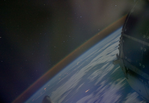STS135-E-08992