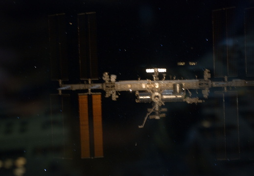 STS135-E-11755