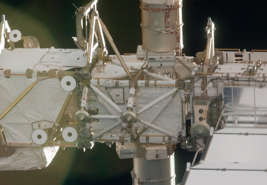 STS135-E-06957