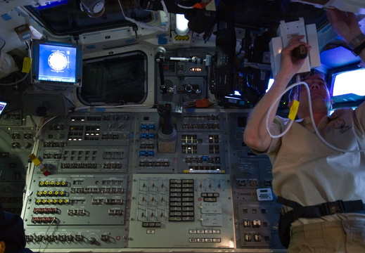 STS135-E-07200