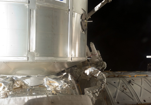 STS135-E-07495