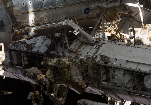 STS135-E-11155