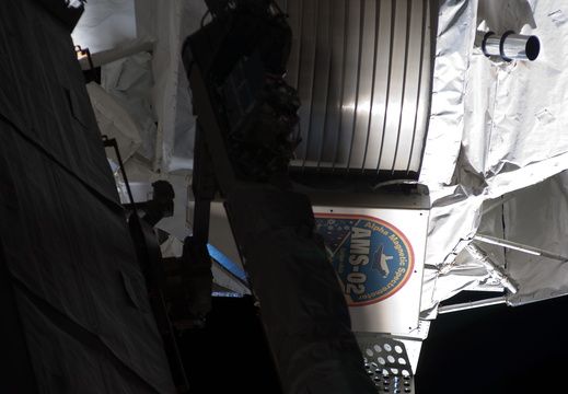STS135-E-08373
