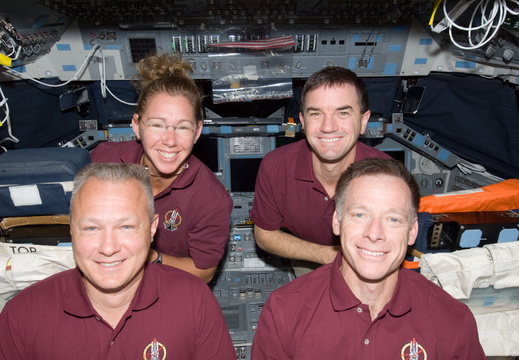 STS135-E-08707