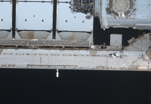 STS135-E-06848