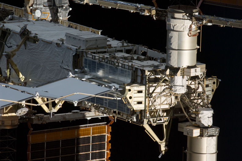 STS135-E-11141.jpg