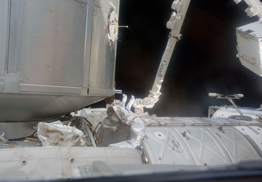 STS135-E-07491