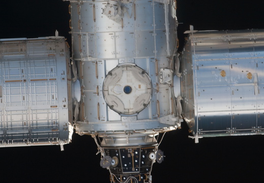 STS135-E-06890
