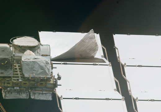 STS135-E-06978