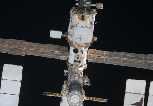 STS135-E-06815