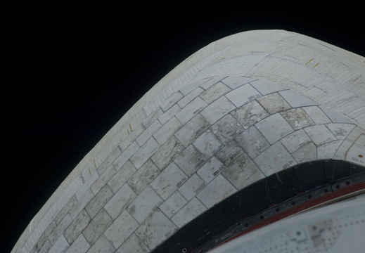 STS135-E-05102