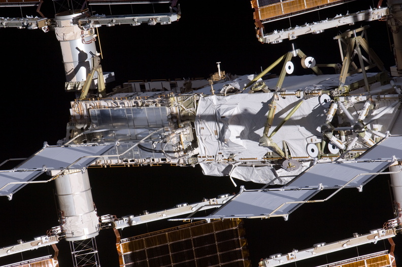 STS135-E-11068.jpg