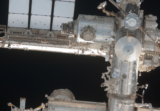 STS135-E-06808