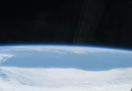 STS135-E-12052