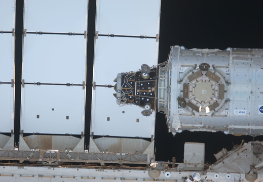 STS135-E-06847