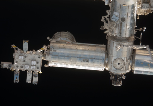 STS135-E-06810