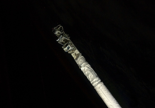 STS135-E-06347