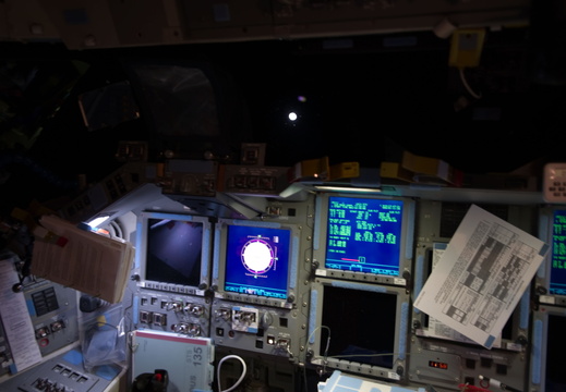 STS135-E-11738