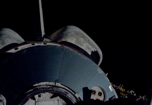 STS135-E-06439