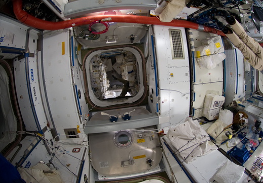 STS135-E-09229