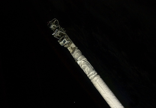 STS135-E-06348