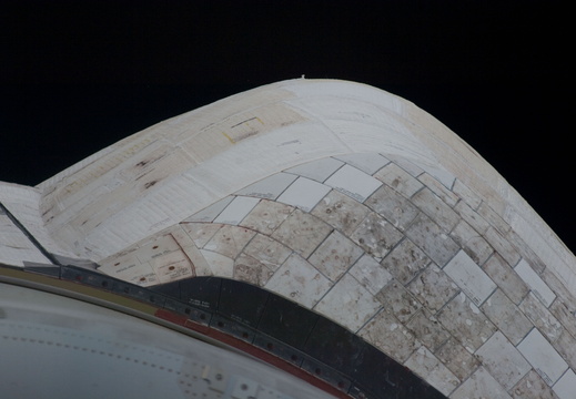STS135-E-05134