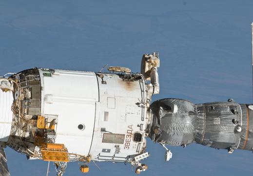 STS135-E-11012