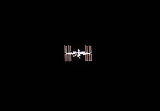 STS135-E-06777
