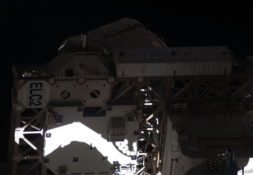 STS135-E-08381