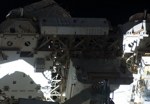 STS135-E-08360