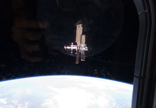 STS135-E-10790
