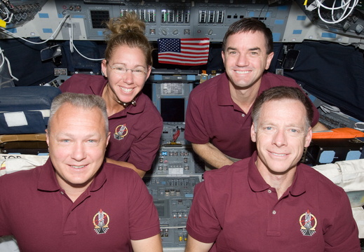STS135-E-08714