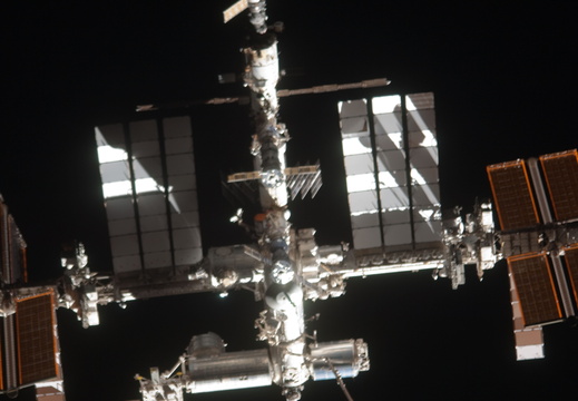 STS135-E-06784