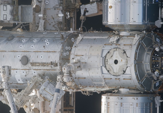 STS133-E-06454