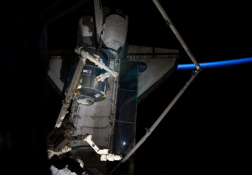 STS133-E-07487