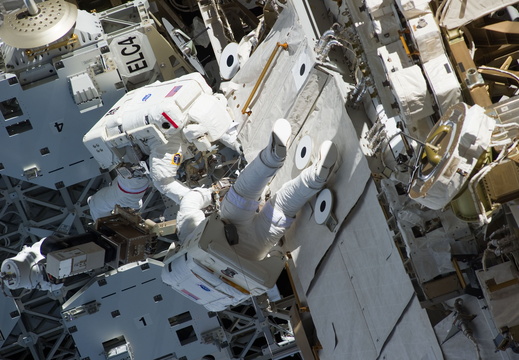 STS133-E-07370