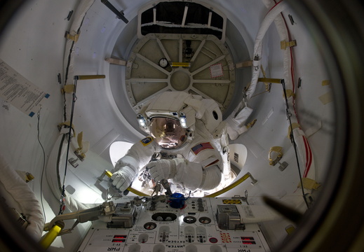STS133-E-07198
