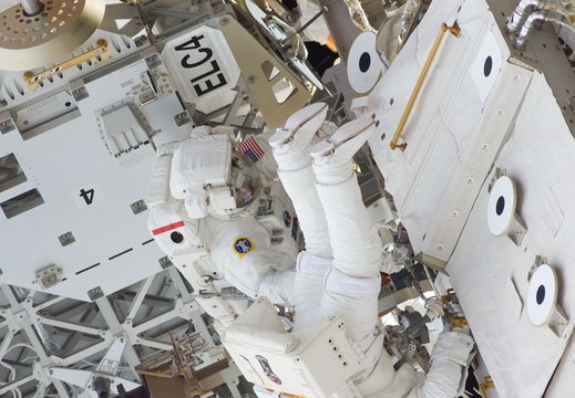 STS133-E-07439