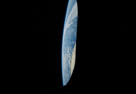 STS133-E-06969