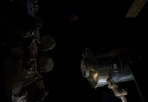 STS133-E-07561