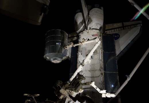STS133-E-07500
