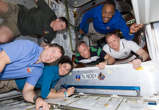 STS133-E-08853