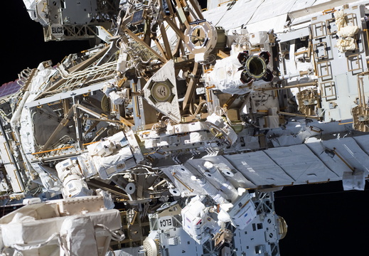 STS133-E-07367