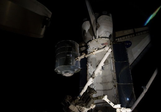 STS133-E-07496