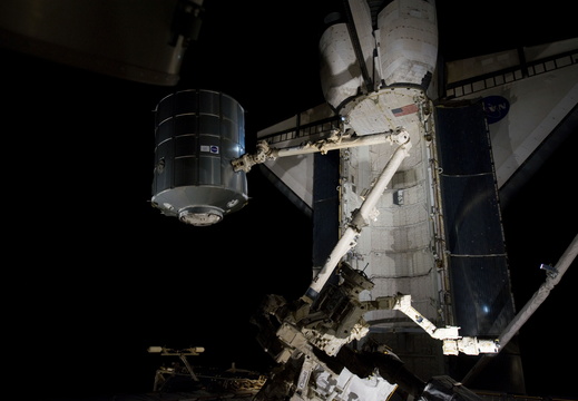 STS133-E-07511
