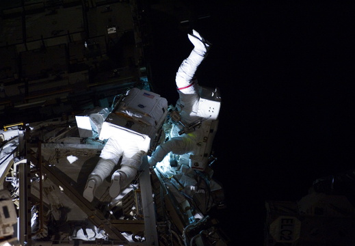 STS133-E-07413